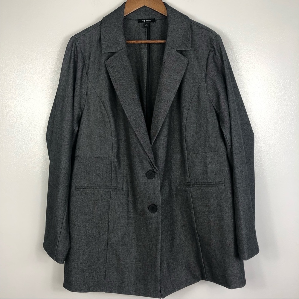 Torrid Studio Luxe Long Line Blazer Size 2 - Picture 2 of 14